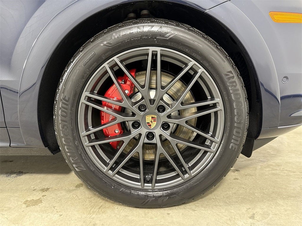 2026 Porsche Cayenne GTS