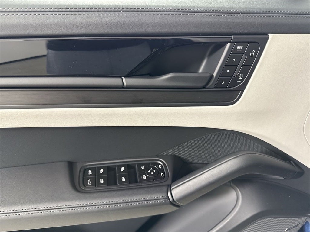 2026 Porsche Cayenne GTS