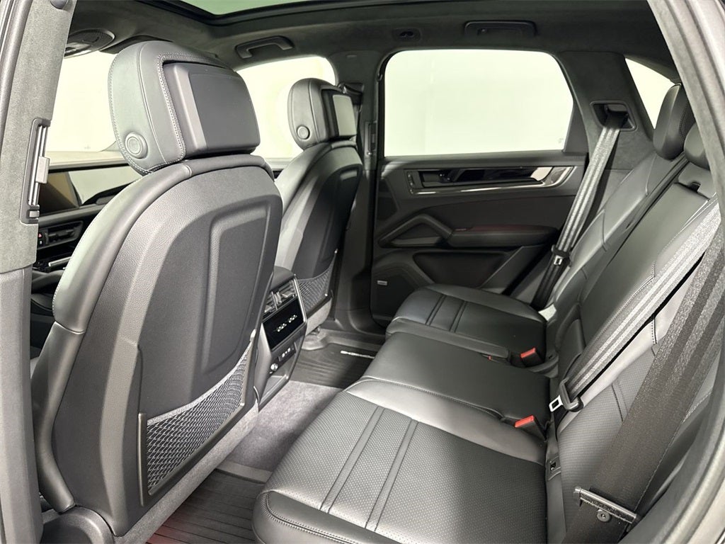 2026 Porsche Cayenne GTS