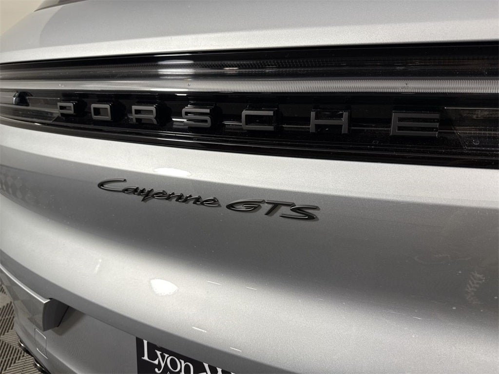 2025 Porsche Cayenne GTS