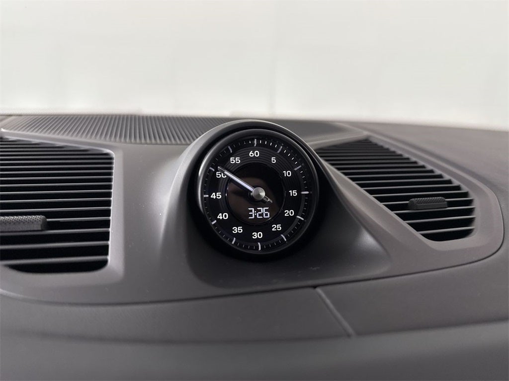 2025 Porsche Cayenne GTS