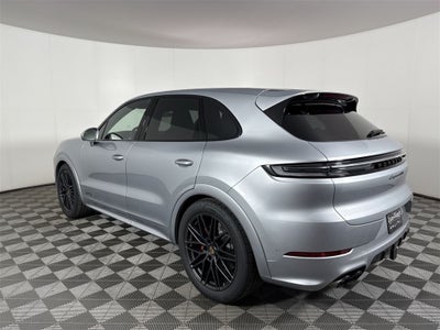 2025 Porsche Cayenne GTS