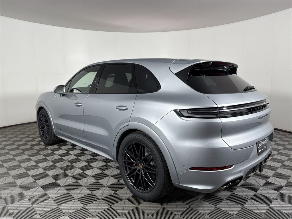 2025 Porsche Cayenne GTS