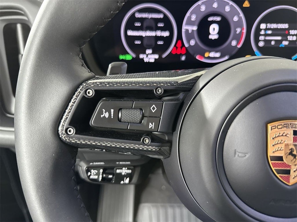 2025 Porsche Cayenne GTS