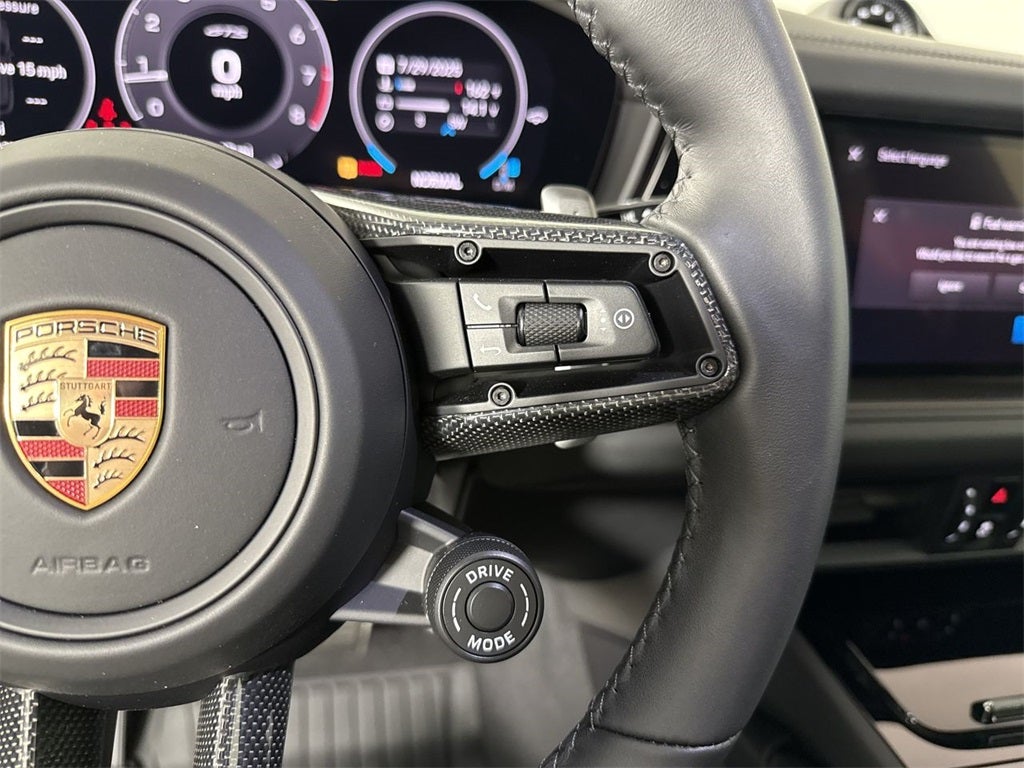 2025 Porsche Cayenne GTS