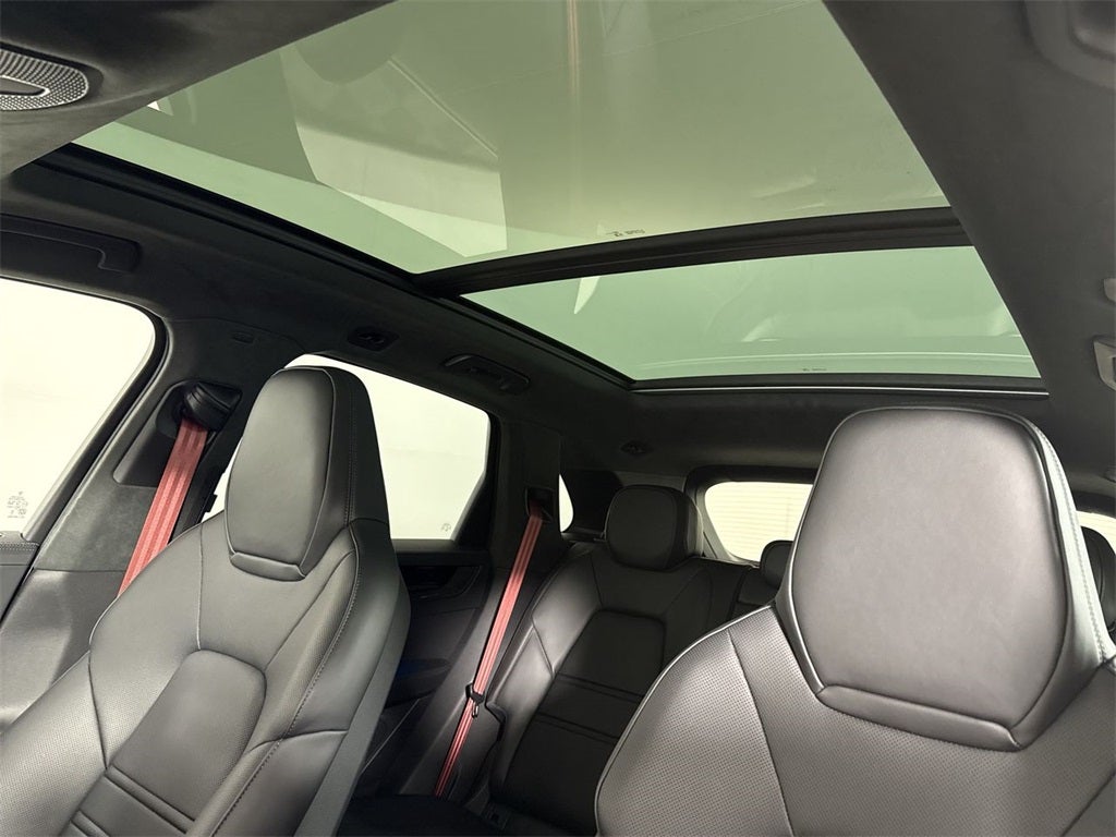 2025 Porsche Cayenne GTS