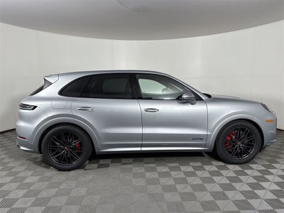 2025 Porsche Cayenne GTS