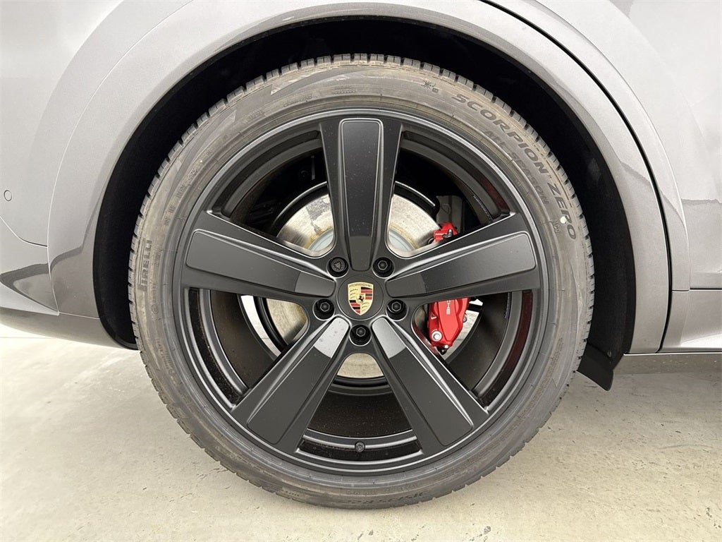 2026 Porsche Cayenne GTS