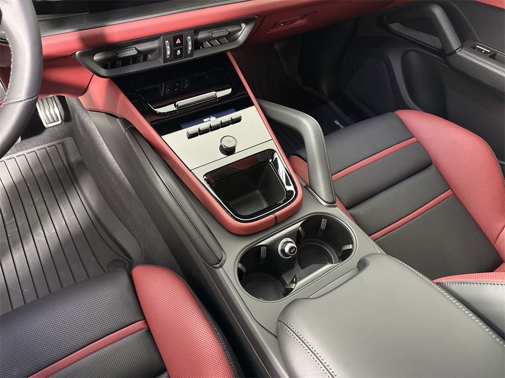 2026 Porsche Cayenne GTS