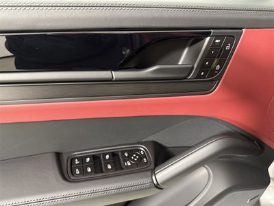 2026 Porsche Cayenne GTS