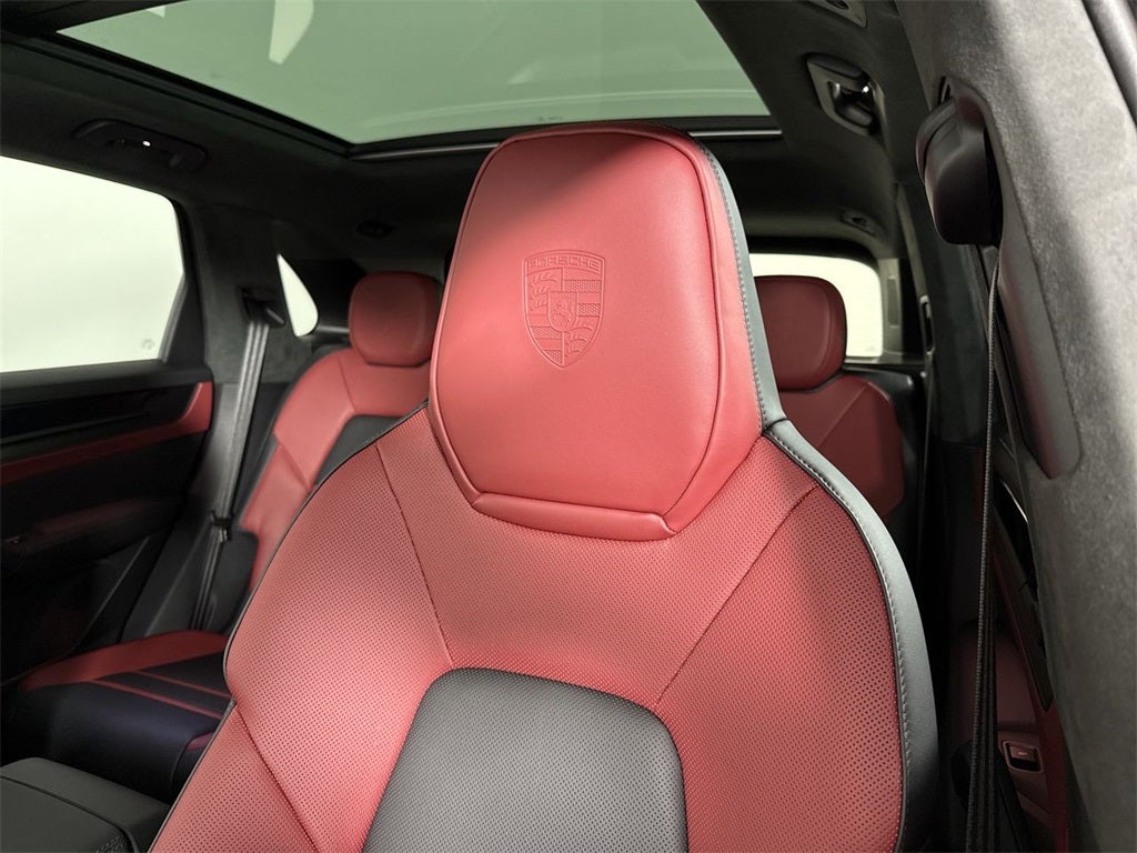 2026 Porsche Cayenne GTS