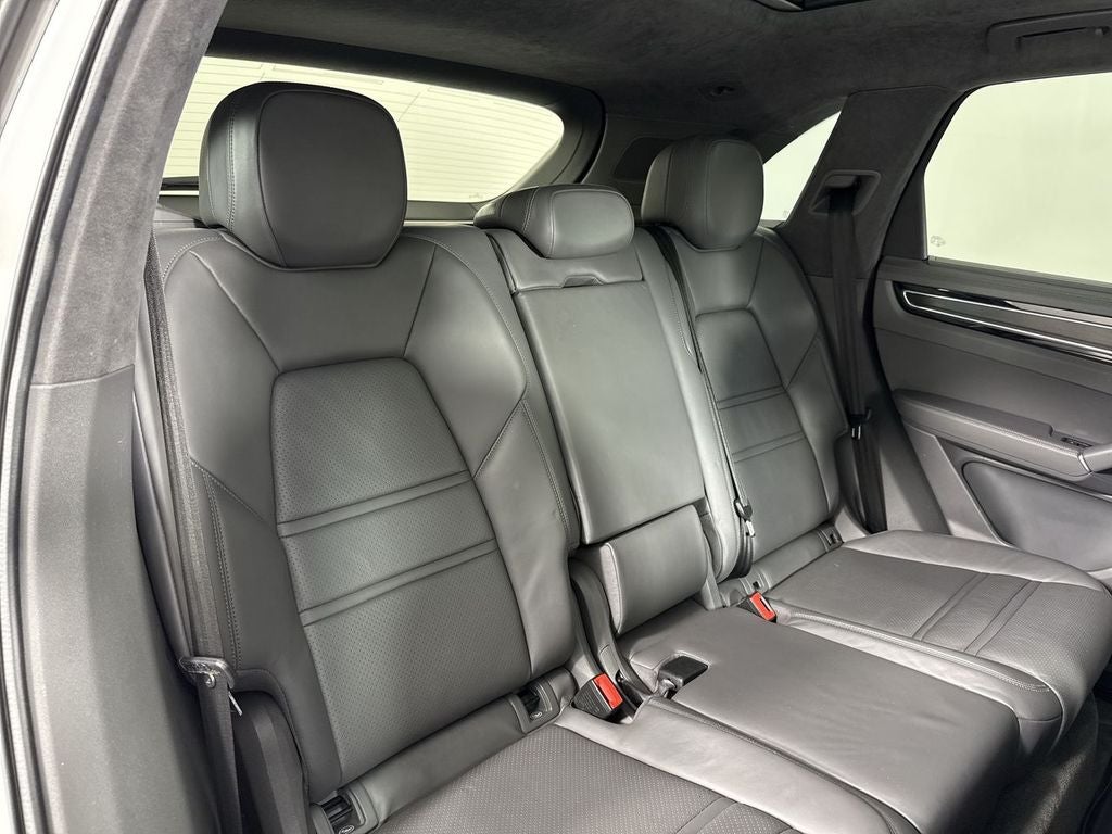 2021 Porsche Cayenne GTS