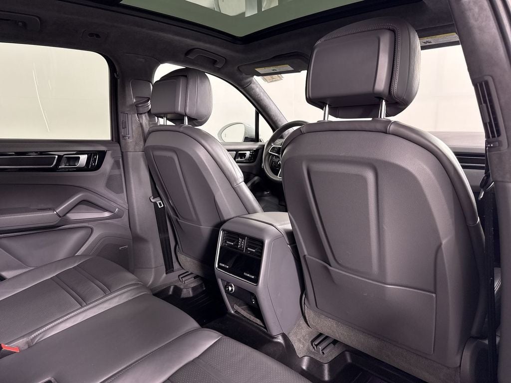 2021 Porsche Cayenne GTS
