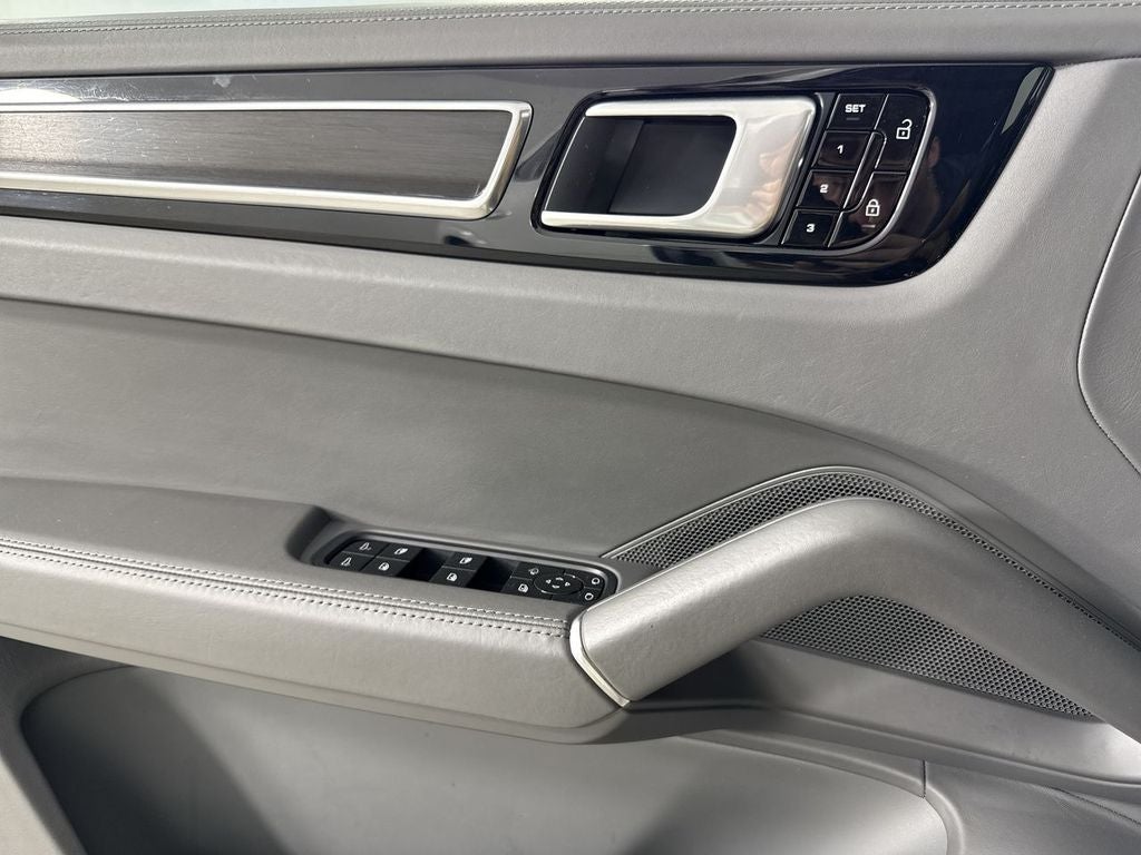 2021 Porsche Cayenne GTS
