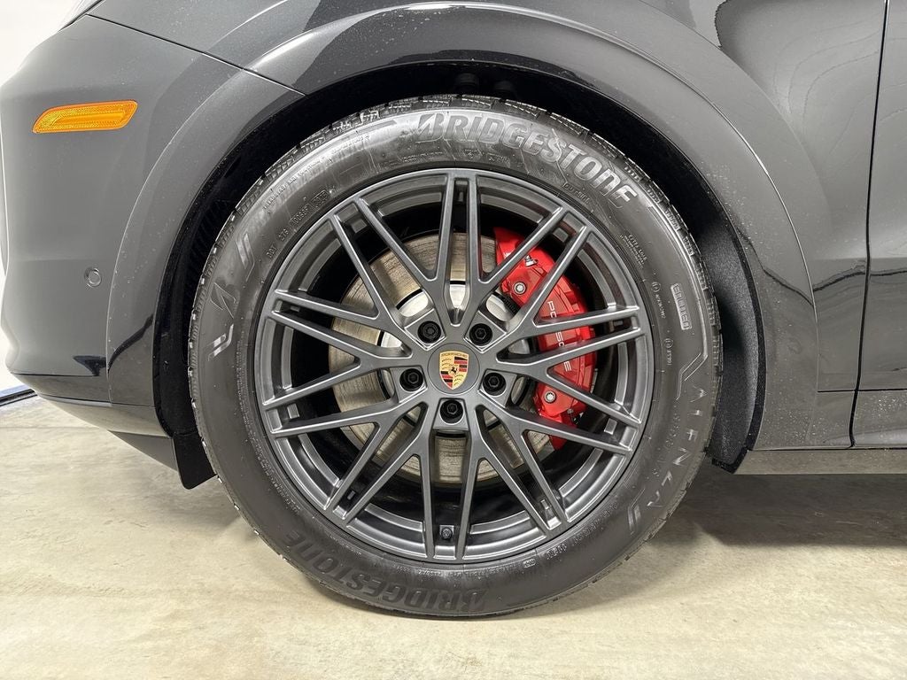 2026 Porsche Cayenne GTS