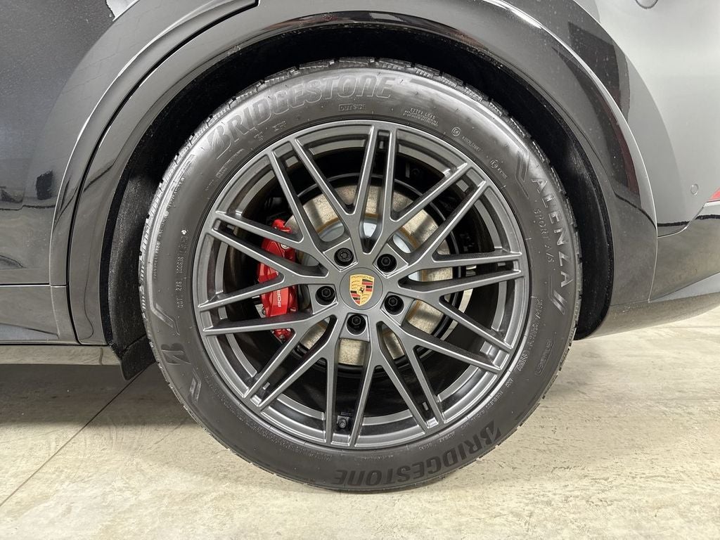 2026 Porsche Cayenne GTS