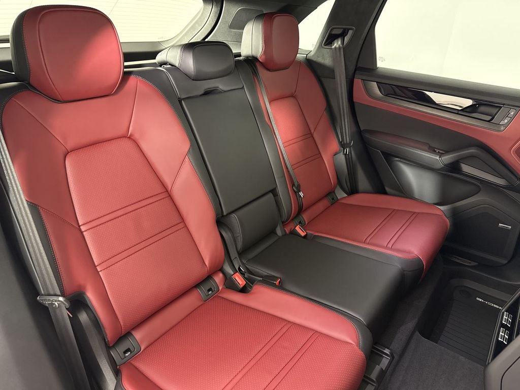 2026 Porsche Cayenne GTS