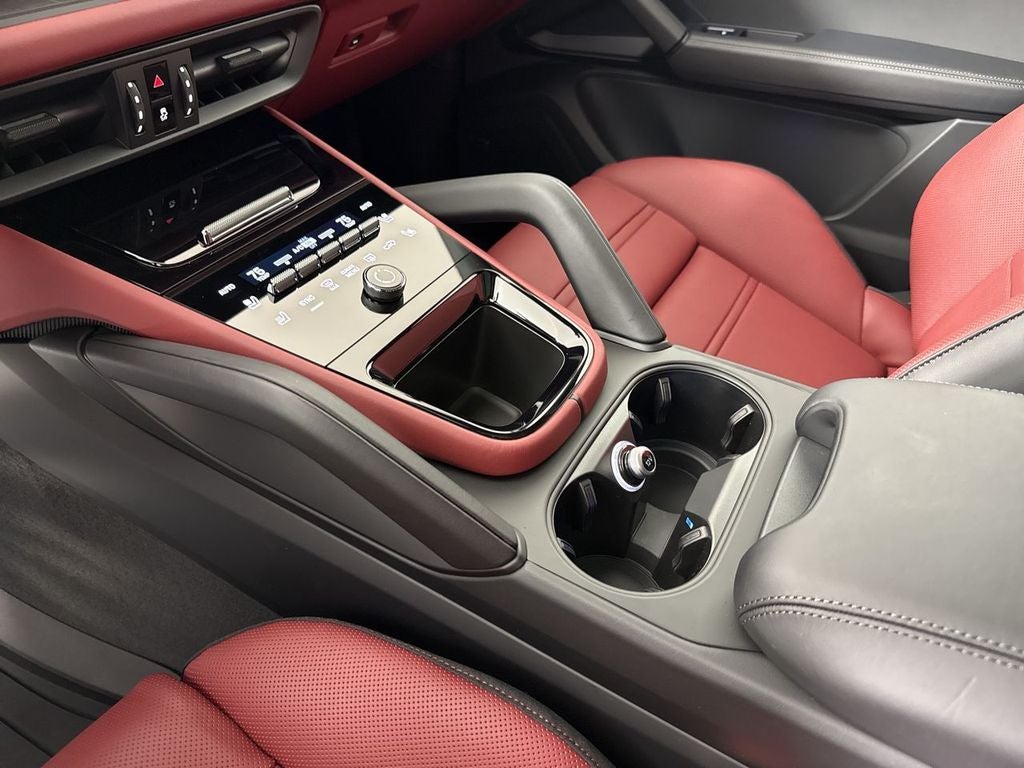 2026 Porsche Cayenne GTS