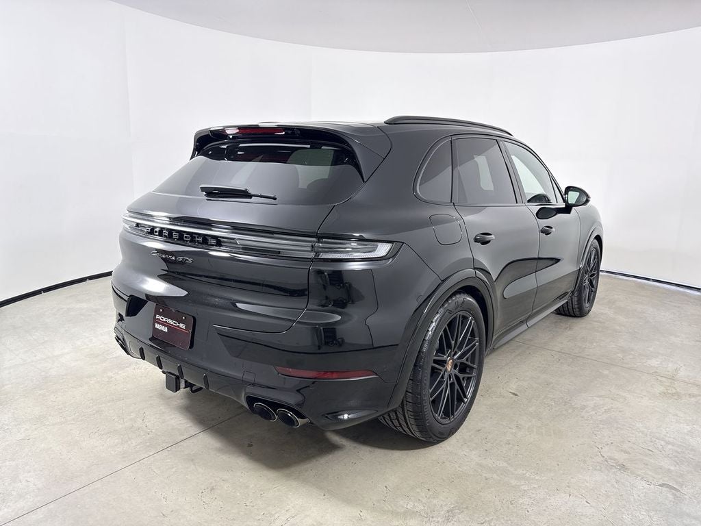 2026 Porsche Cayenne GTS