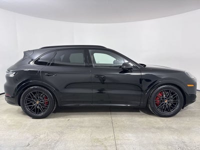 2026 Porsche Cayenne GTS
