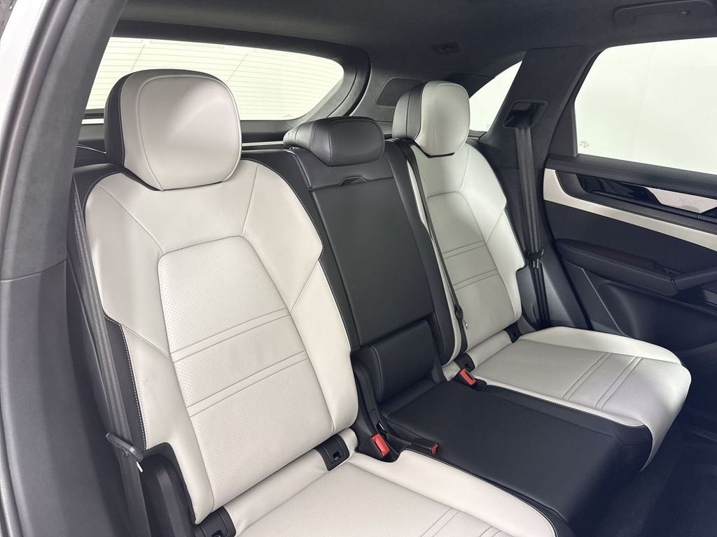 2026 Porsche Cayenne Cayenne GTS