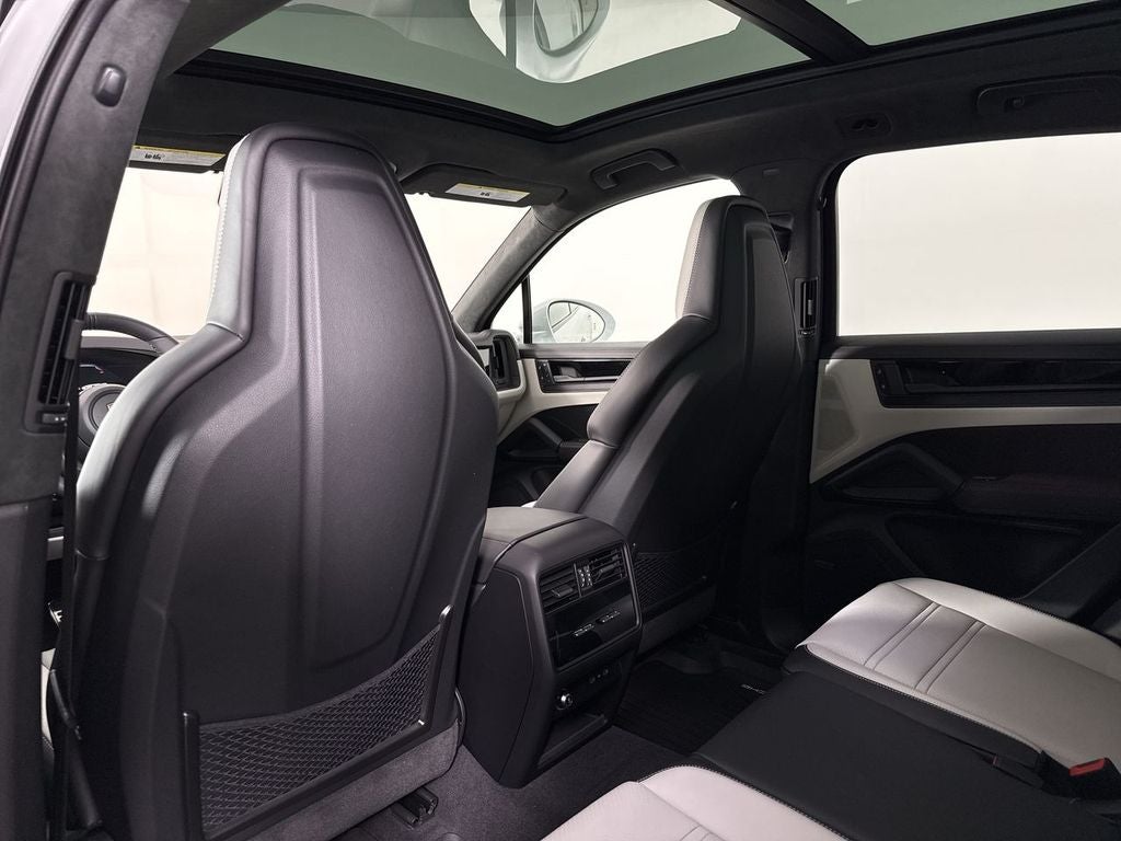 2026 Porsche Cayenne Cayenne GTS