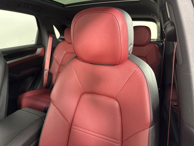 2025 Porsche Cayenne S