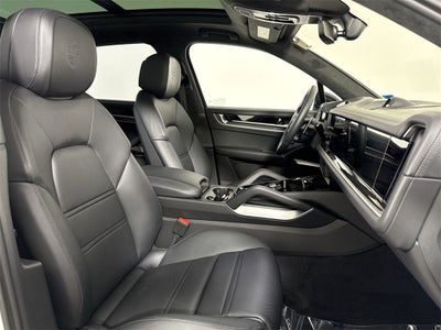 2025 Porsche Cayenne E-Hybrid Turbo E-Hybrid