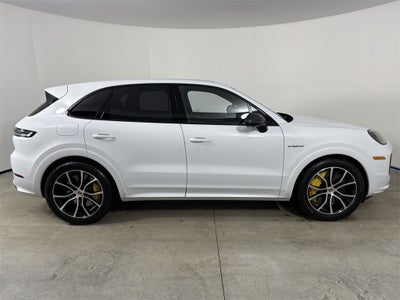 2025 Porsche Cayenne E-Hybrid Turbo E-Hybrid