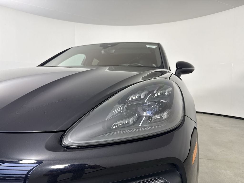 2022 Porsche Cayenne Coupe Base