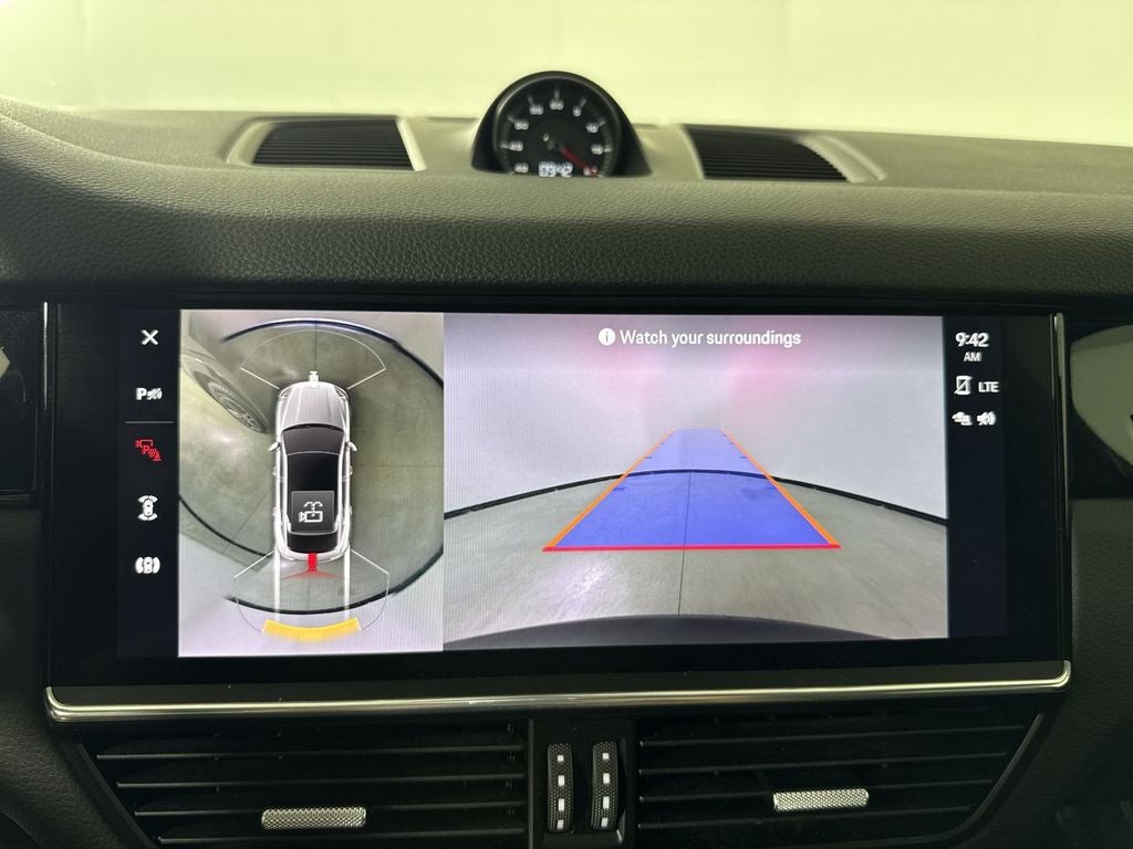2022 Porsche Cayenne Coupe Base