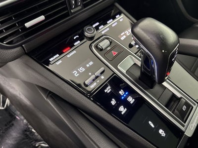 2022 Porsche Cayenne Coupe Base