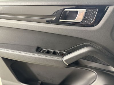 2022 Porsche Cayenne Coupe Base