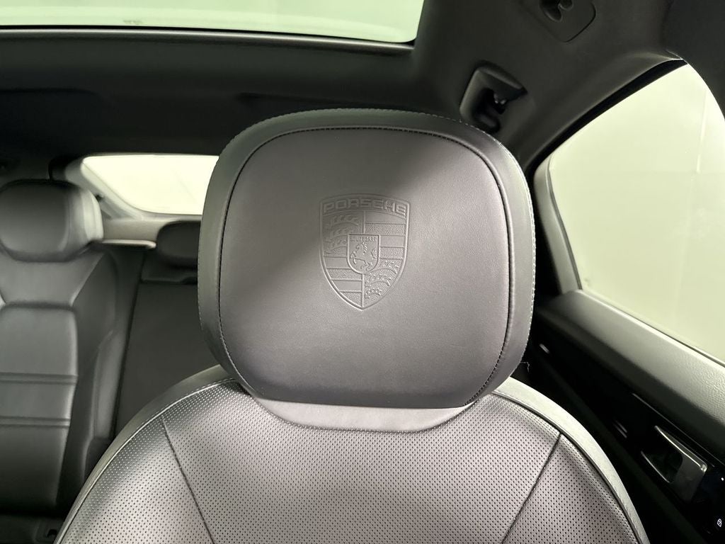 2022 Porsche Cayenne Coupe Base