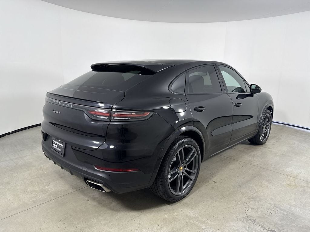 2022 Porsche Cayenne Coupe Base