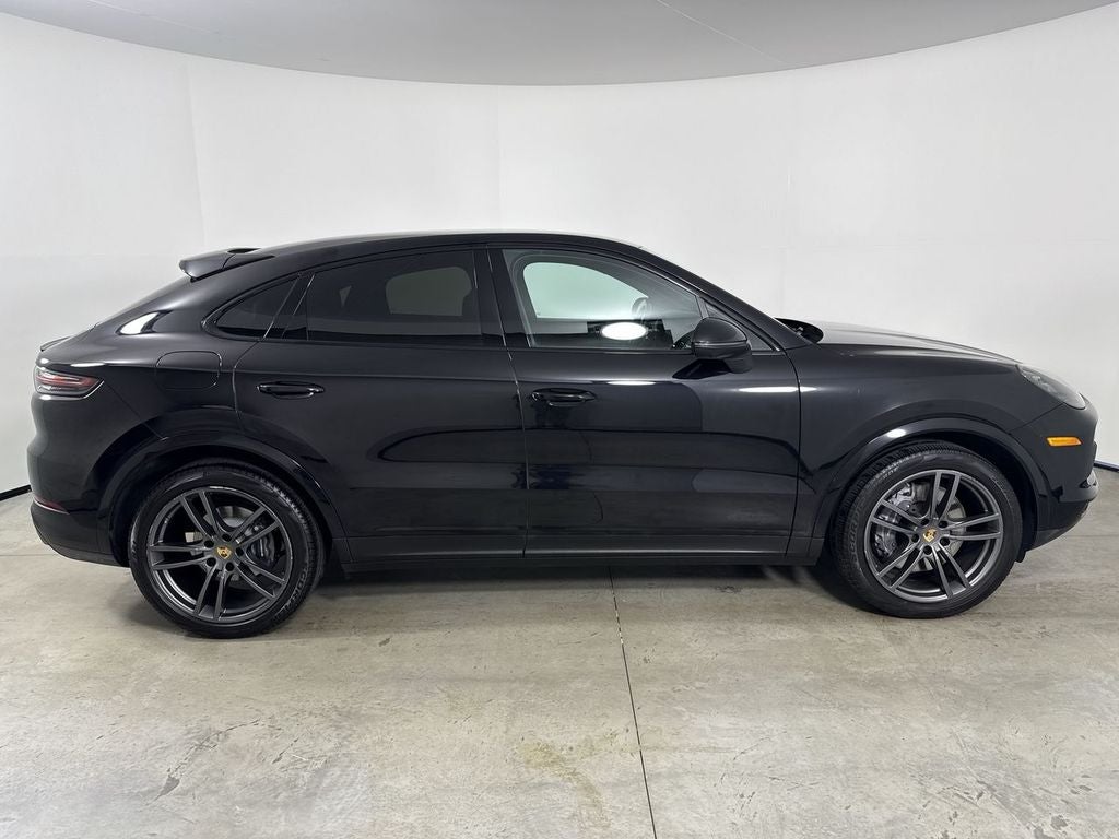 2022 Porsche Cayenne Coupe Base