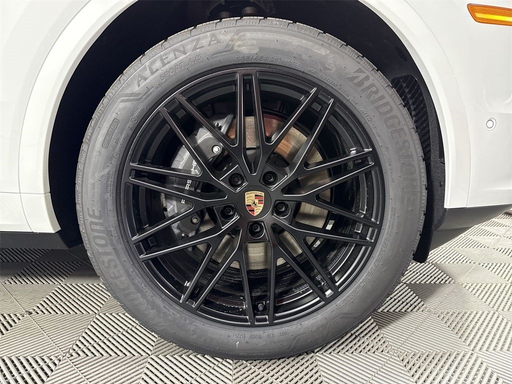 2025 Porsche Cayenne Coupe Coupe AWD