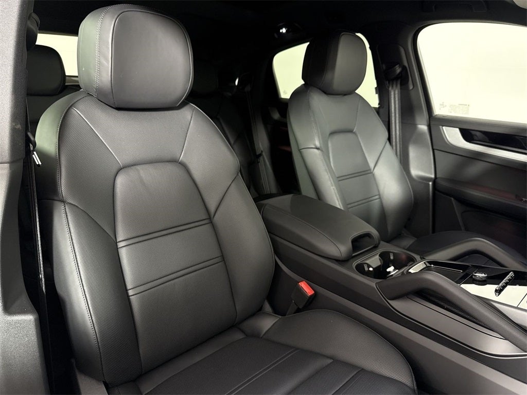 2025 Porsche Cayenne Coupe Coupe AWD