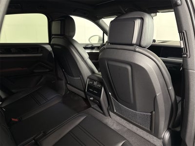 2025 Porsche Cayenne Coupe Coupe AWD