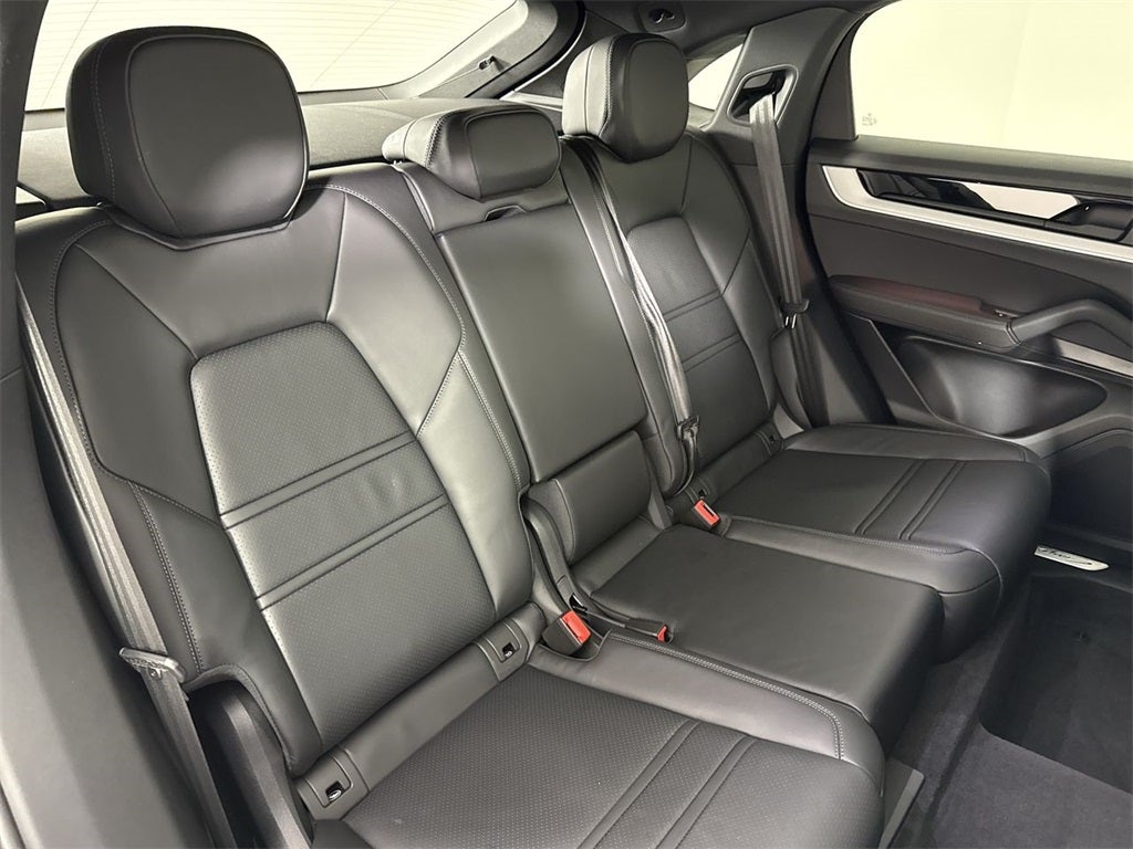 2025 Porsche Cayenne Coupe Coupe AWD