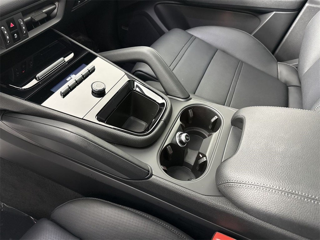 2025 Porsche Cayenne Coupe Coupe AWD