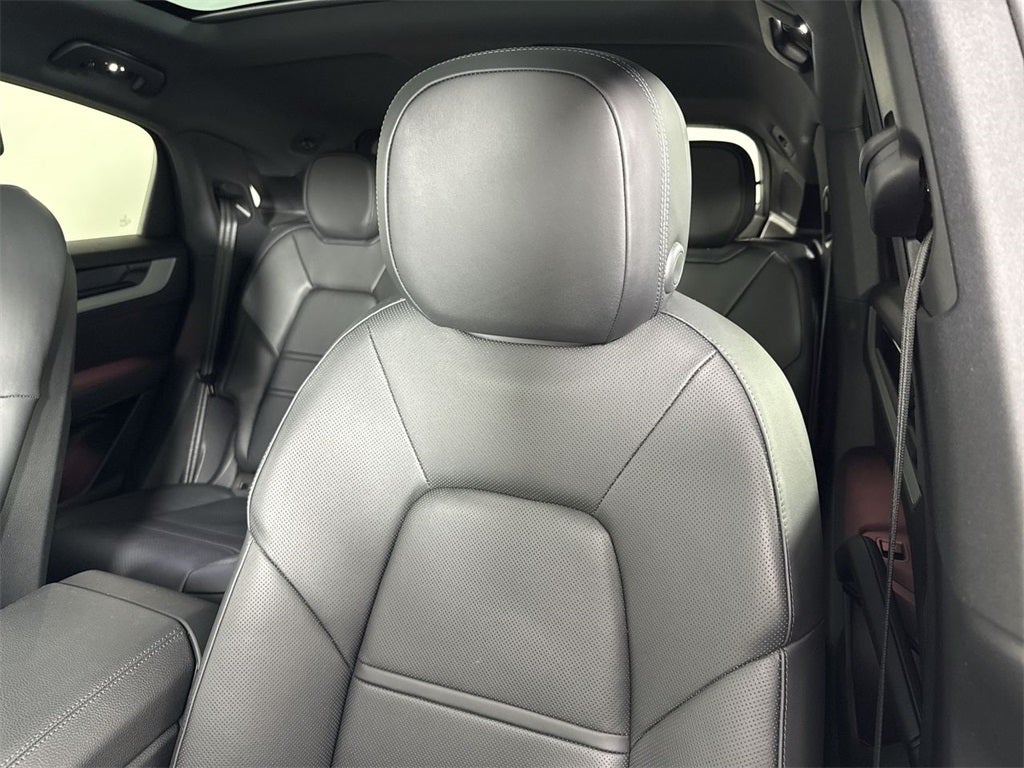 2025 Porsche Cayenne Coupe Coupe AWD