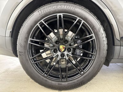 2024 Porsche Cayenne Coupe Coupe AWD
