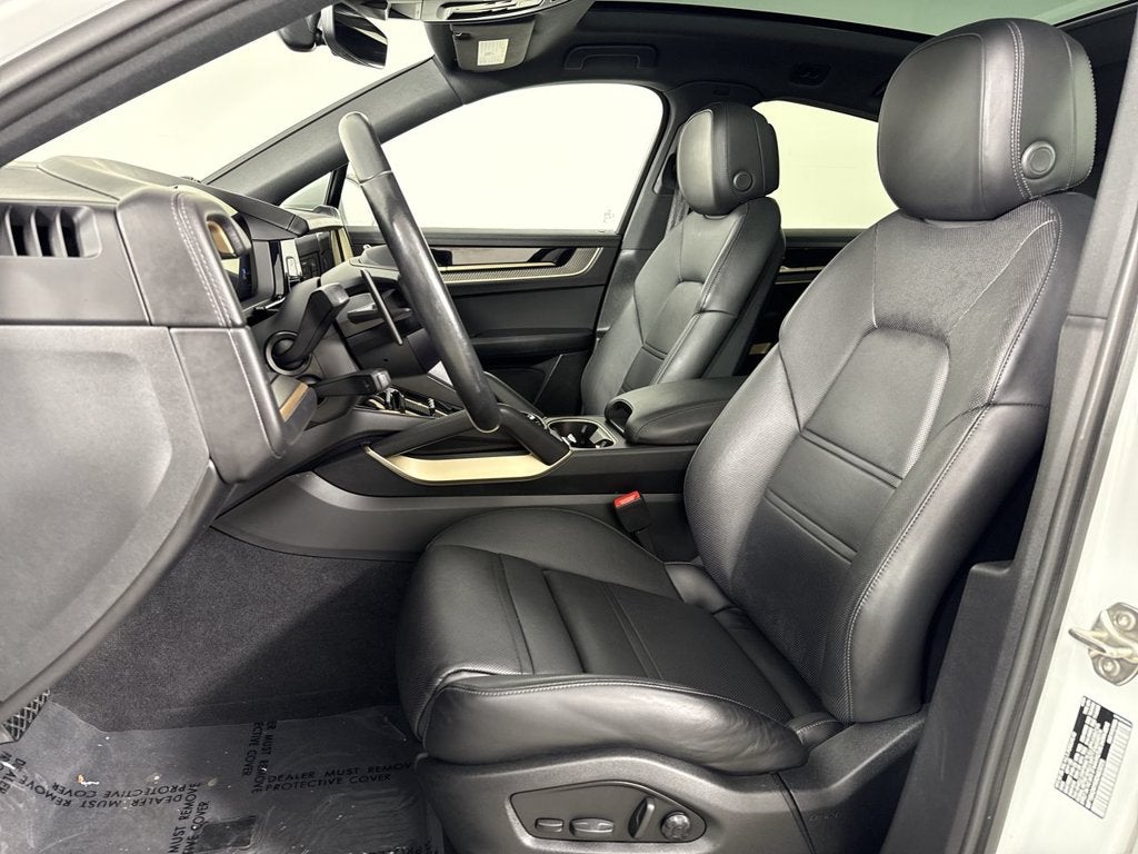 2024 Porsche Cayenne Coupe Coupe AWD