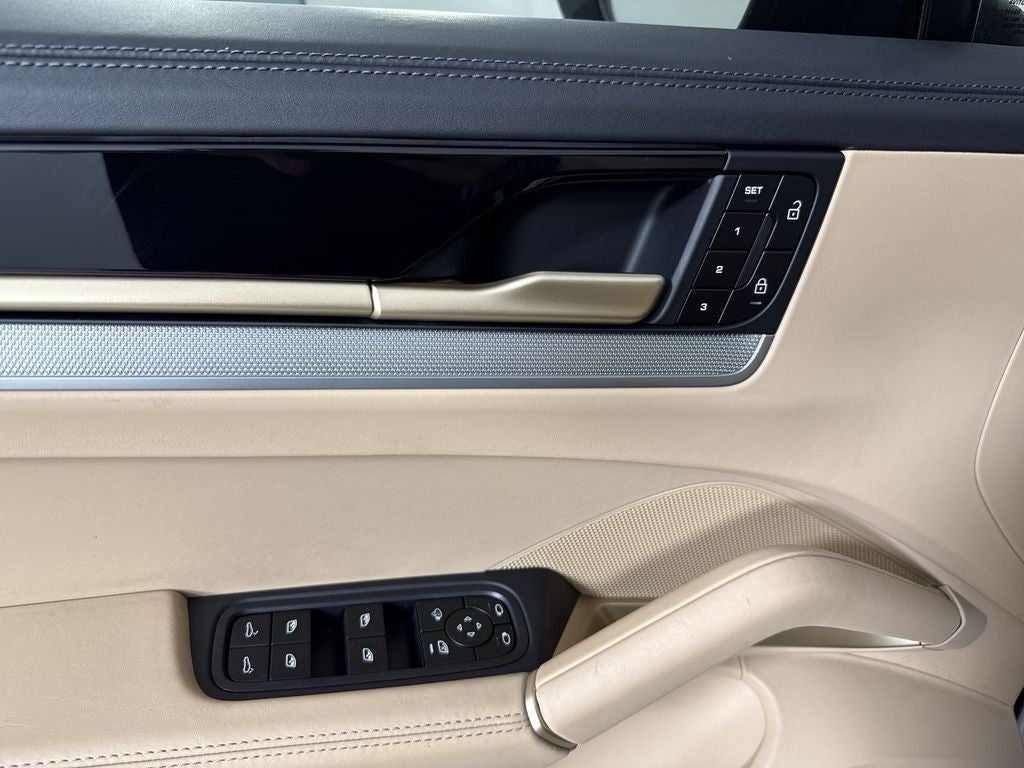 2024 Porsche Cayenne Coupe Coupe AWD