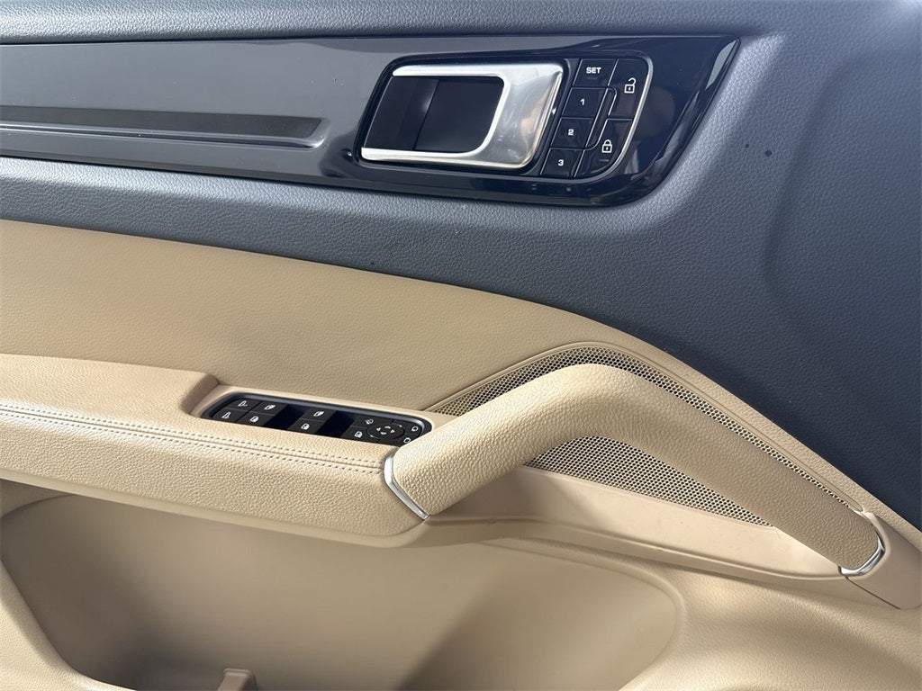 2021 Porsche Cayenne Coupe Coupe AWD