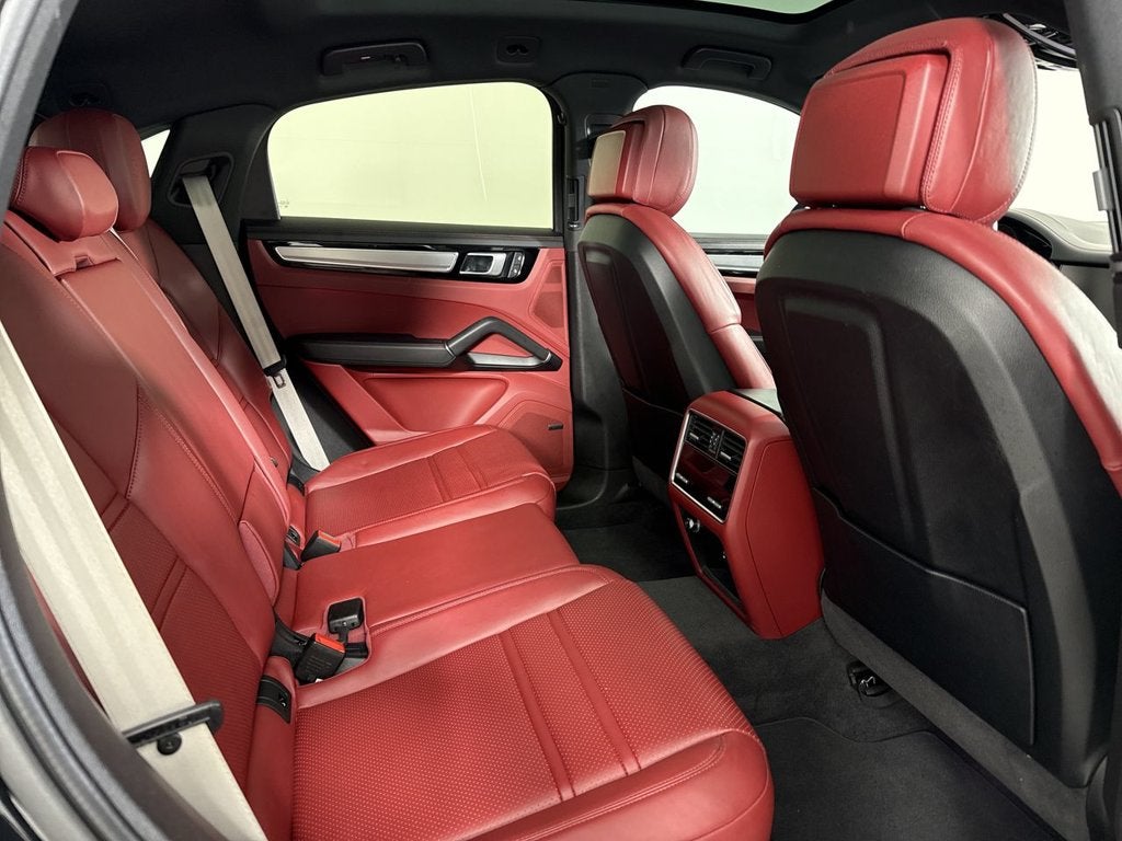 2022 Porsche Cayenne Coupe Coupe AWD
