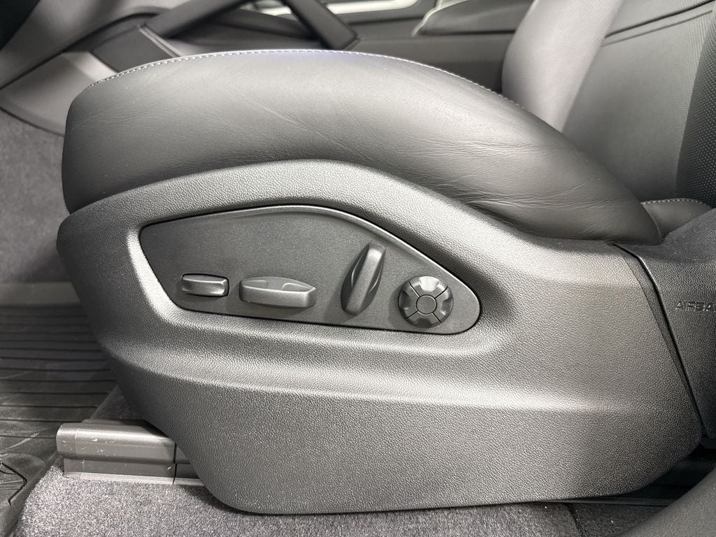 2026 Porsche Cayenne Coupe Cayenne Coupe