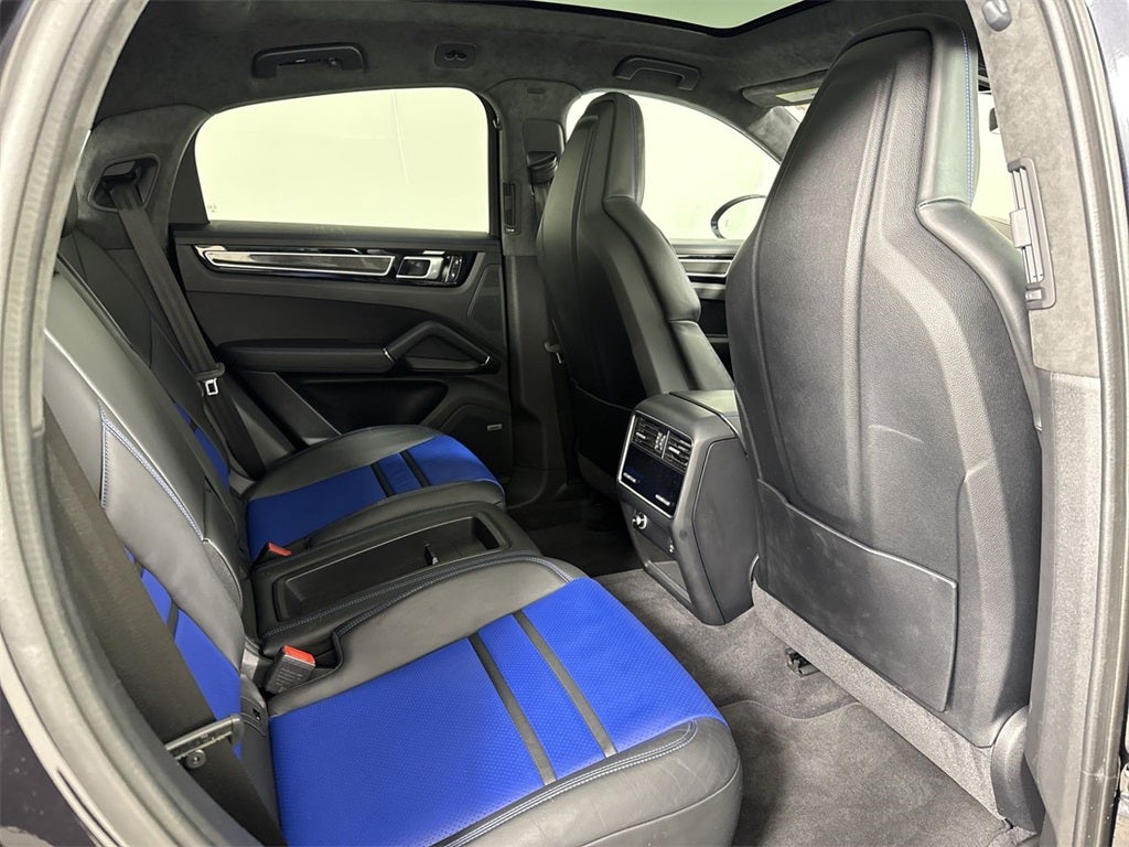 2022 Porsche Cayenne Coupe Coupe AWD