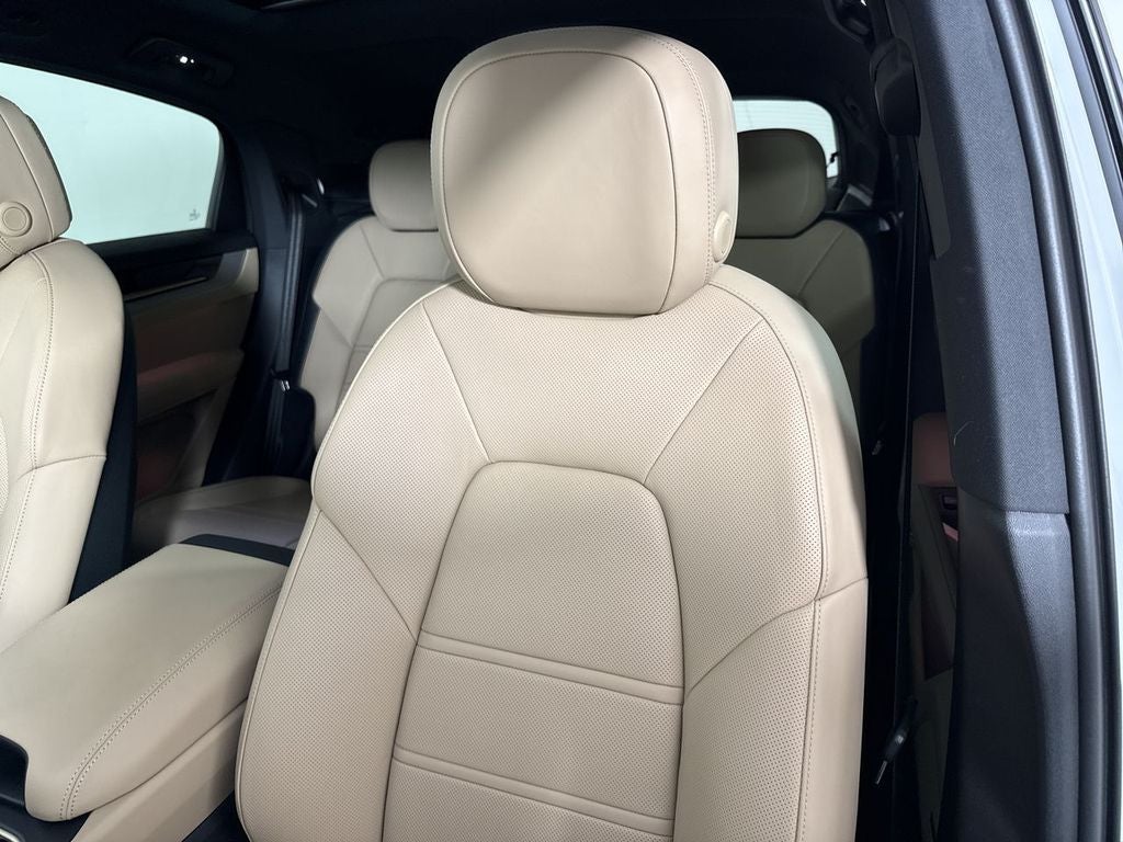 2024 Porsche Cayenne Coupe Coupe AWD